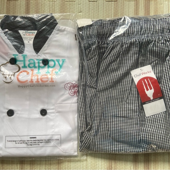 White Chef Uniform - Picture 4 of 17